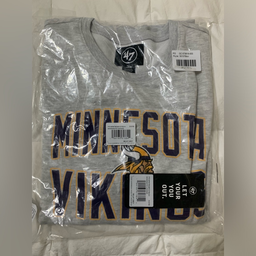 47 Brand Minnesota Vikings Crew Sweatshirt, Size Large, NEW WITH TAGS,